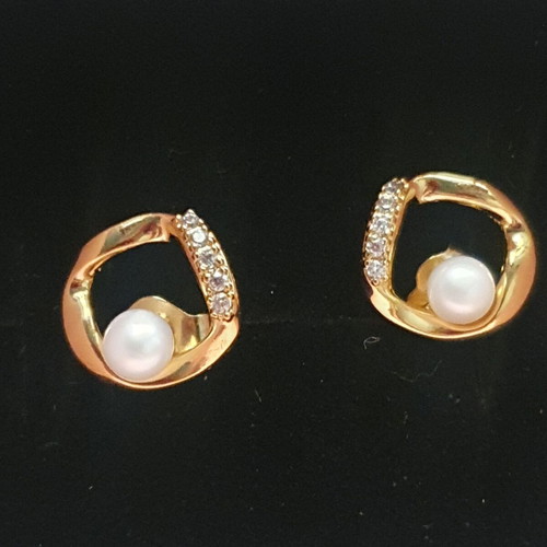 Pandora earrings with pavé stones and freshwater pearls, 14K gold plated, new