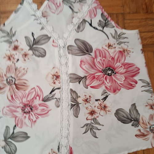 Shein floral top, size S