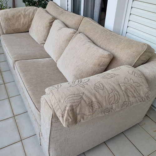 3-seater sofa with coffee table, washable covers