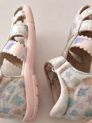 Primigi leather anatomical baby sandals size 20 like new