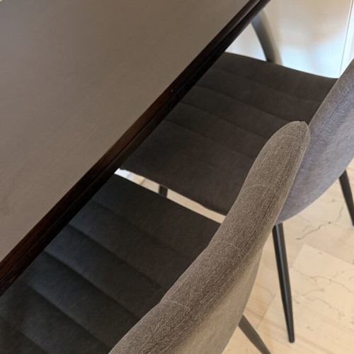 Dining table with chairs like new, extendable