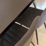 Dining table with chairs like new, extendable