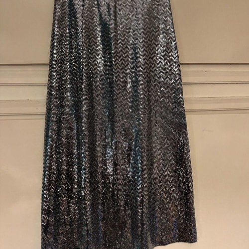 Silver skirt mid length like new, size M 38 10