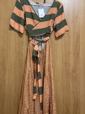 Madame Shoushou Roxandra Orange Floral Dress new, size large