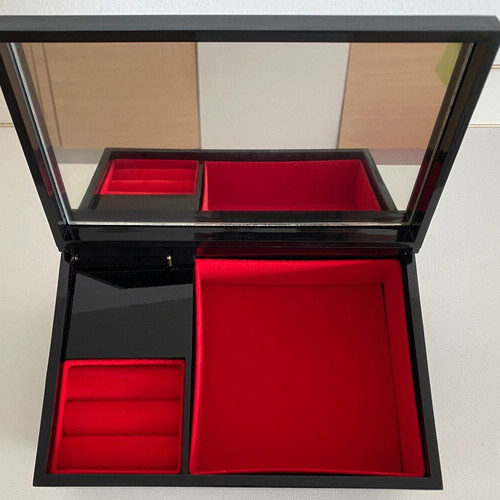 Vintage Japanese Sankyo music box "Love Story" jewelry box