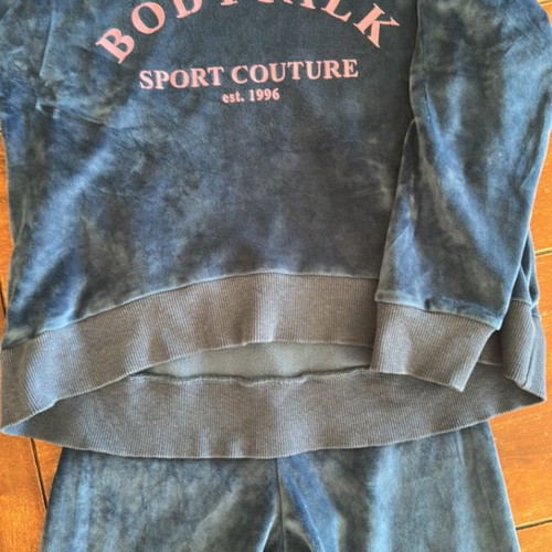 BodyTalk tracksuit for 10-year-old girls blue with pink letters like new
