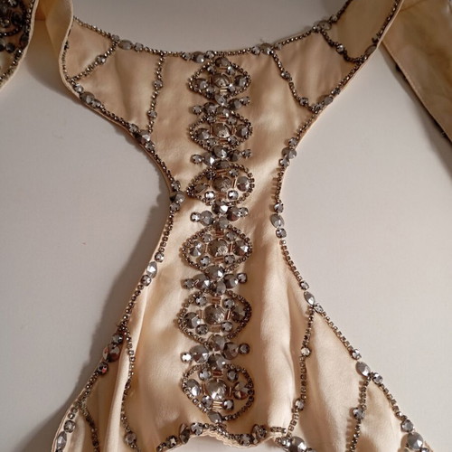Silk handmade vest jewelry size S new, cream color