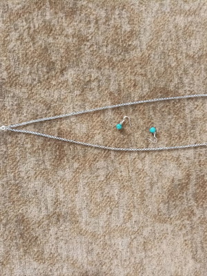 Jewelry set with turquoise beads and silver setting new