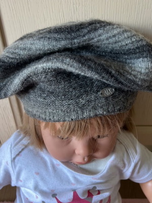 Σκούφος γυναικείος Armani Exchange γκρι σαν καινούργιος, one size