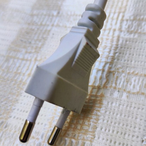 Hair straightener used with temperature up to 230°C