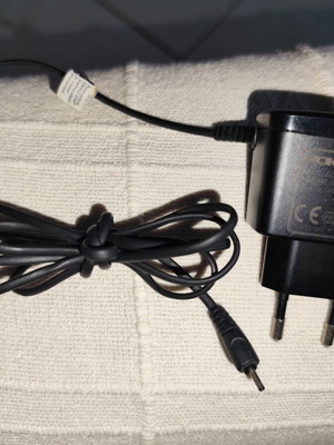 Nokia AC-3E charger like new, old model