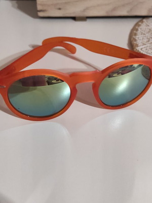 Aperol sunglasses like new, orange frame with mirrored lenses