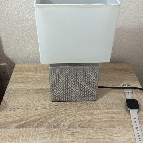 Table lamp set like new, pair