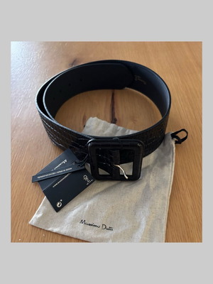 Massimo Dutti belt new, size 85, black with crocodile effect