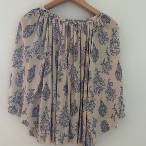 Philosophy women's blouse-shirt like new, beige and blue, size S