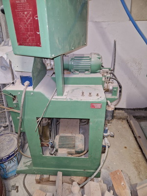 Drill with cutting disc and arbor used