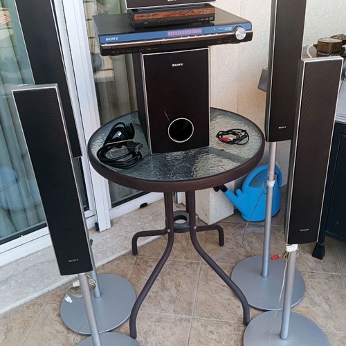 Sony DVD Home Theater System DAV-DZ630 5.1 used with speaker stands