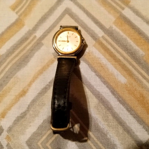 Orient women's vintage watch used, gold color