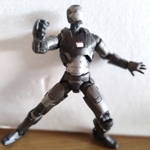 War Machine action figure 18cm with movable joints like new