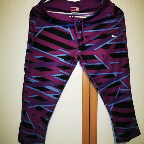 Puma dry cell 3/4 leggings used, size small, purple