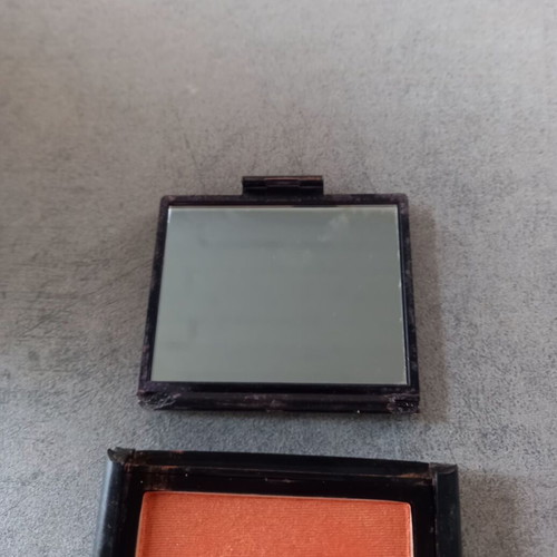 NARS Blush Taj Mahal shade like new