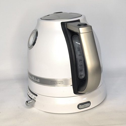 KitchenAid Artisan 5KEK1522 kettle like new, white