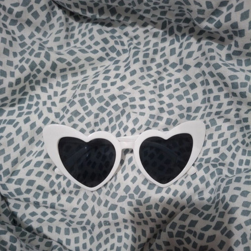 Heart-shaped sunglasses like new, white