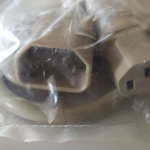 Power Cord Cable C13-C14 1.2m Well Shin like new