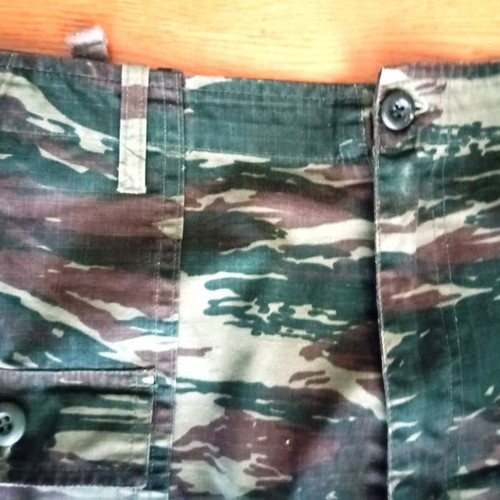 Cargo shorts camouflage size L/XL like new, cotton fabric
