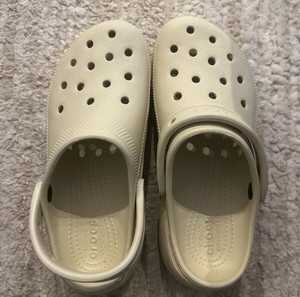 Crocs beige platform