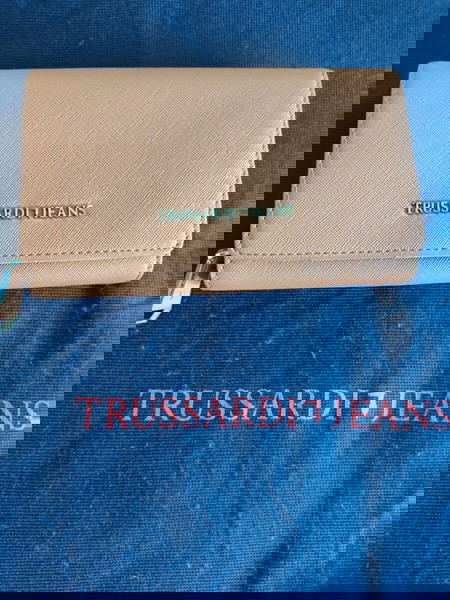 trussardi πορτοφόλι