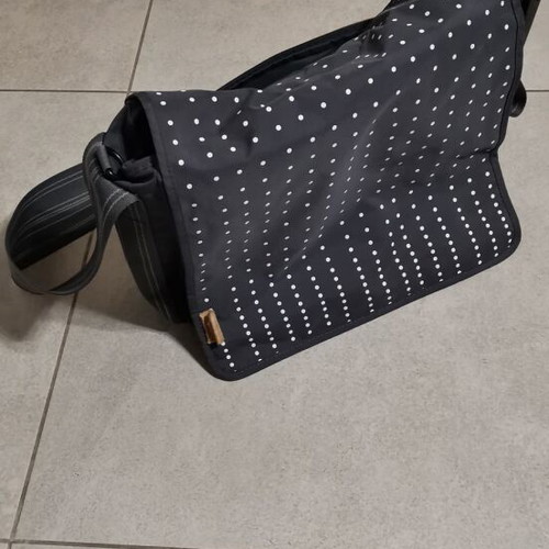Laessig diaper bag used with all accessories