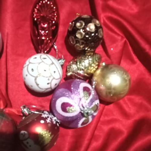 Christmas tree ornaments used, set of 25 pieces
