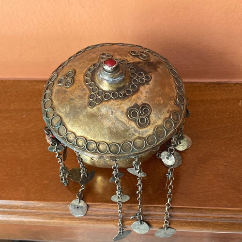 Tepeliki head jewelry used with missing chains