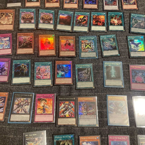 Yu-Gi-Oh Lot 60 Cards and 2 Playmats like new