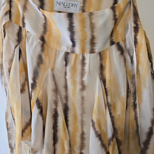 Mallory The Label women's skirt like new, size S, beige and brown
