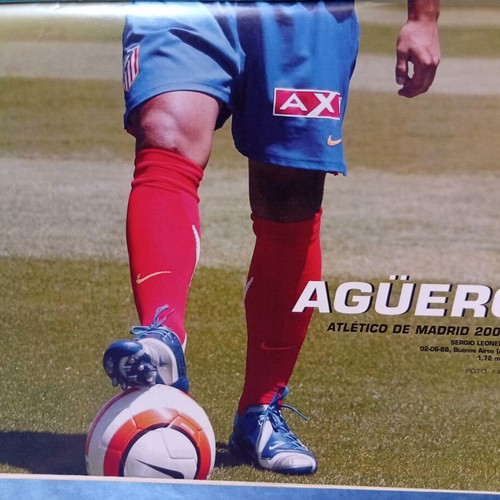 Don Balon magazine issue 11-17/9/2006 used with Kun Aguero poster