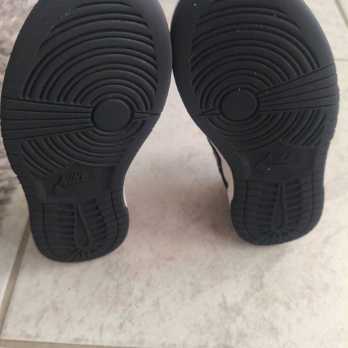 Nike Dunk Low kids shoes like new, size 27.5, black and white