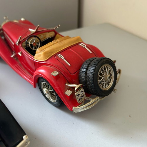 Burago 1/18 Antique Model Cars used, made in Italy