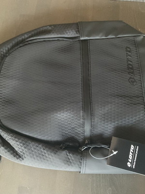 Раница Lotto нова, черна