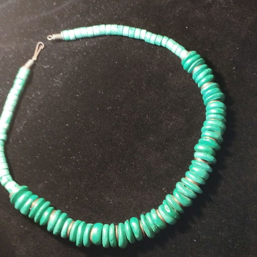 Necklace used, elegant timeless green