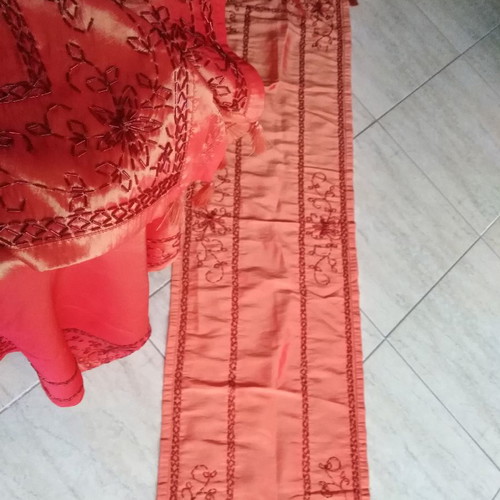 Tablecloth set of 3 pieces new with technical silk embroidery