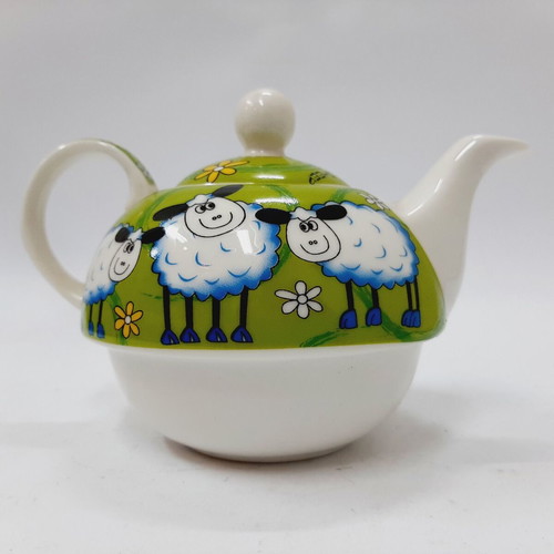 Wisen porcelain teapot, classic design, Germany
