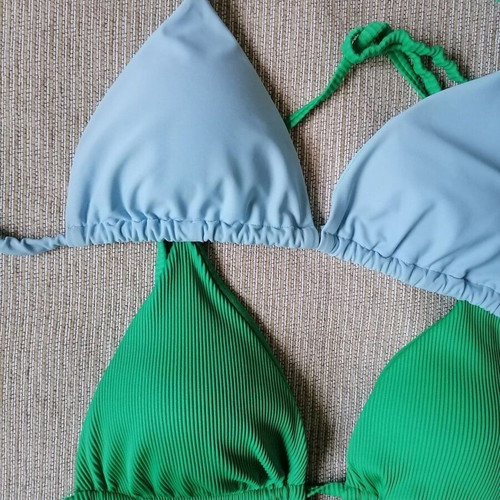 Swimwear tops 2 pcs like new, sizes M and L