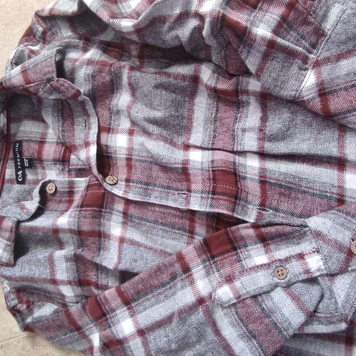 Boys' plaid shirt 5-6 years like new, red and black