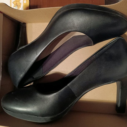 Clarks Ambyr Joy women's leather shoes like new, size 37.5 black