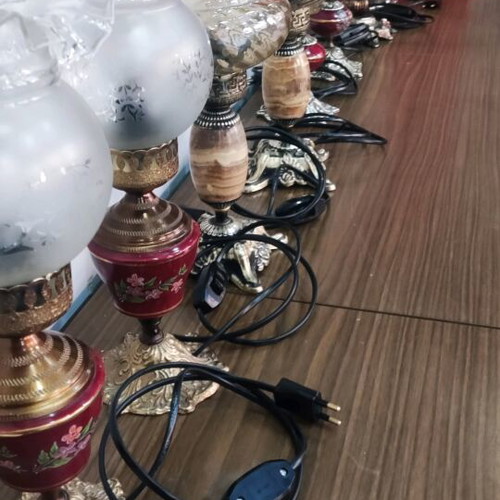Table lamp pairs like new