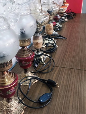 Table lamp pairs like new