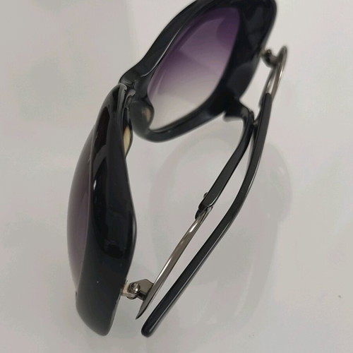 Rossi Oversized women's sunglasses like new with purple gradient lenses