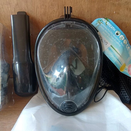 Full Face Snorkeling Mask like new with Breather